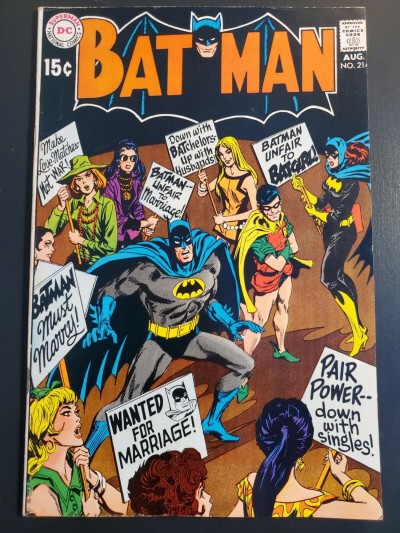 Batman #214 (1969) VF+ (8.5) "Batman's Marriage Trap" Women Protest cover |