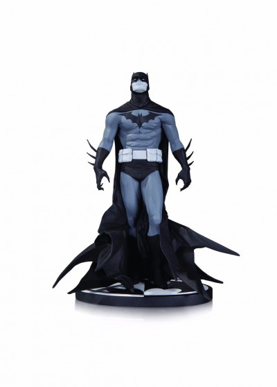DC Collectibles Batman Black & White Statue Batman by Jae Lee #1077/5200