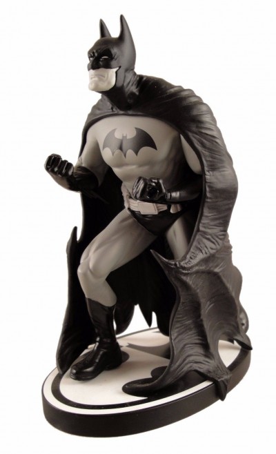 DC Collectibles Batman Black & White Statue Batman by Ethan Van Sciver