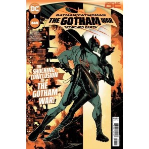Batman/Catwoman: The Gotham War: Scorched Earth (2023) #1 NM Jorge Jimenez Cover